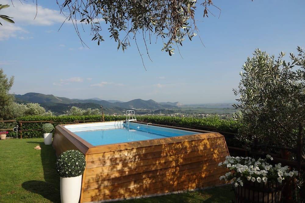 Last-Minute!!Teil des rustikalen in Hill Sea View mit privatem Pool in Massarosa, Italienische Riviera