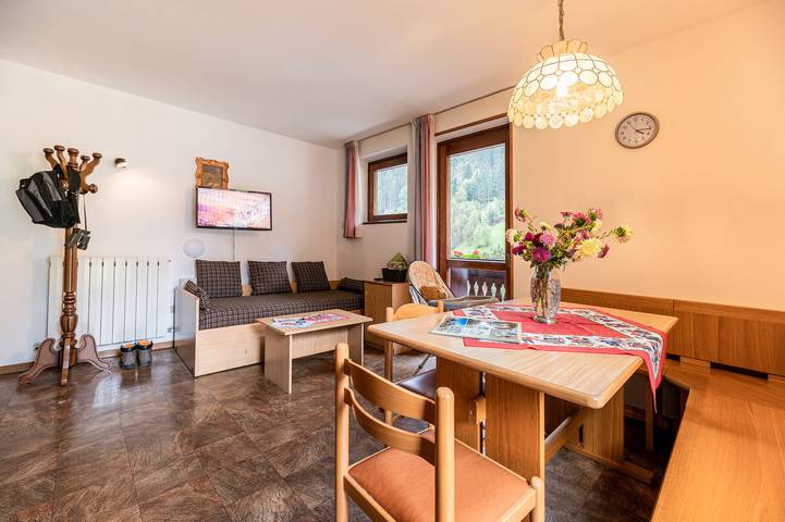 Ferienwohnung für 6 Personen, mit Garten und Balkon im Trentino