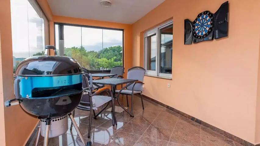Location de vacances pour 9 personnes, avec terrasse à Novi Vinodolski - 2