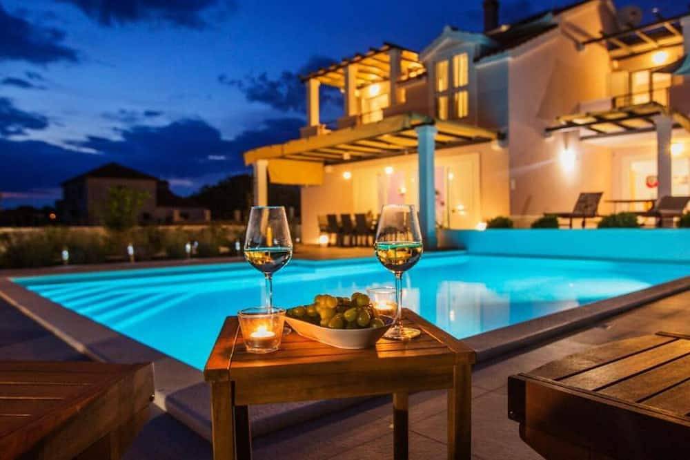Adriatic Pearl - Fourbedroom Villa with heated pool in Šolta (Split-Dalmatien), Grohote