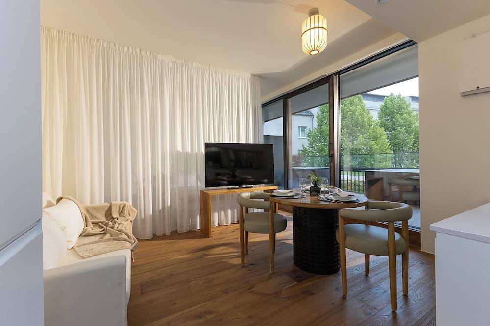 Geheel appartement, Studio Zen-Oase, Luxurious, Quiet, City Center for Business or Holiday, 40 m2 in Linz, Linz - Wels