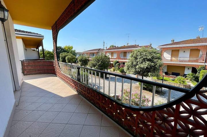 Ferienhaus für 8 Personen, mit Garten und Pool in Caorle