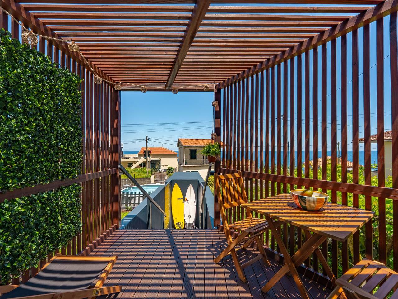 Modernes Studio, Terrasse mit Meerblick und Zugang zur Brandung in São Vicente (Madeira), Madeira