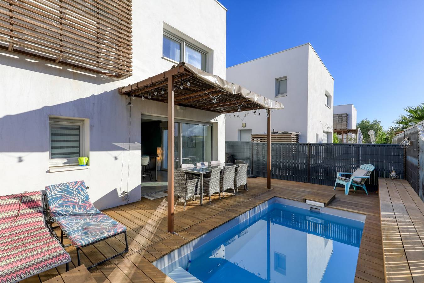 Villa 'Chambre  Illiade' with Private Pool, Private Terrace and Wi-Fi in Jacou, Montpellier region