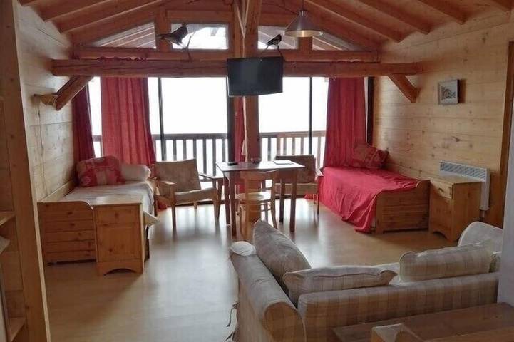Gîte pour 11 personnes, avec jardin ainsi que jacuzzi et balcon, animaux acceptés dans Doucy - 2