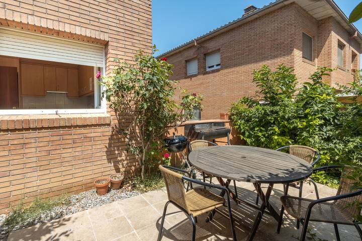 Location de vacances pour 8 personnes, avec jardin et vue sur le lac à Banyoles - 2