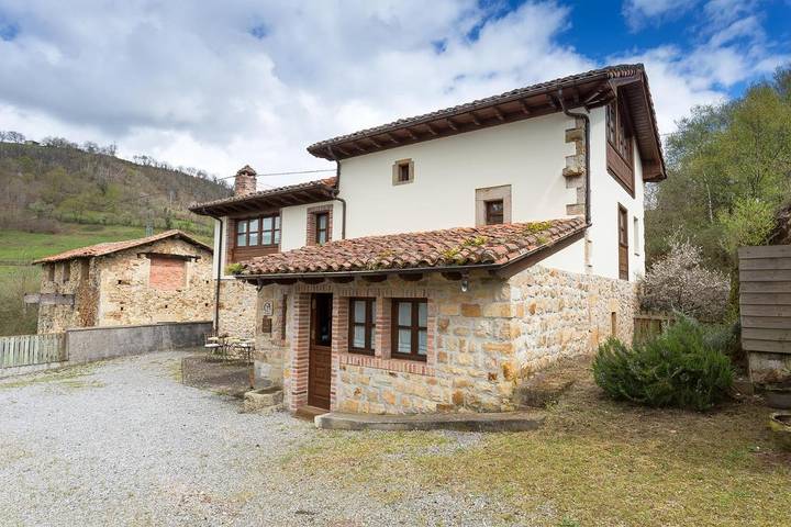 Casa rural para 4 personas, con vistas y jardín en Cangas de Onís - 2