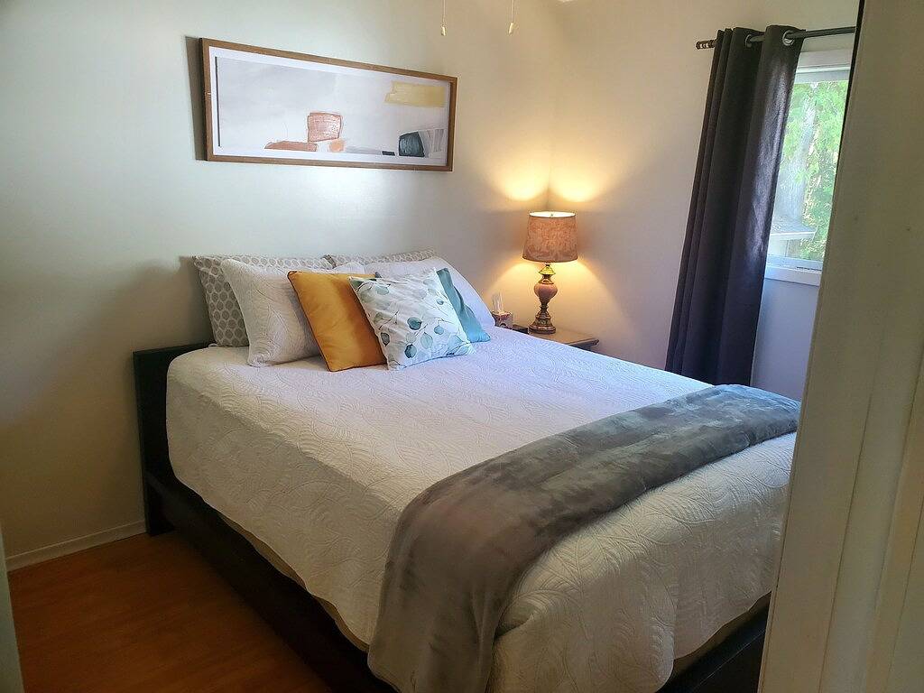 Bruce Pines Cottage at Sauble Beach, Tranquility in Sauble Beach, Tobermory (Ontario)