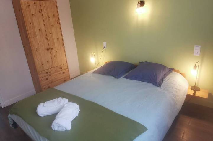 Gîte 8 personnes , 4 chambres, à la campagne. idéal pour les familles, les amis. in Xanton-Chassenon, Fontenay-le-Comte