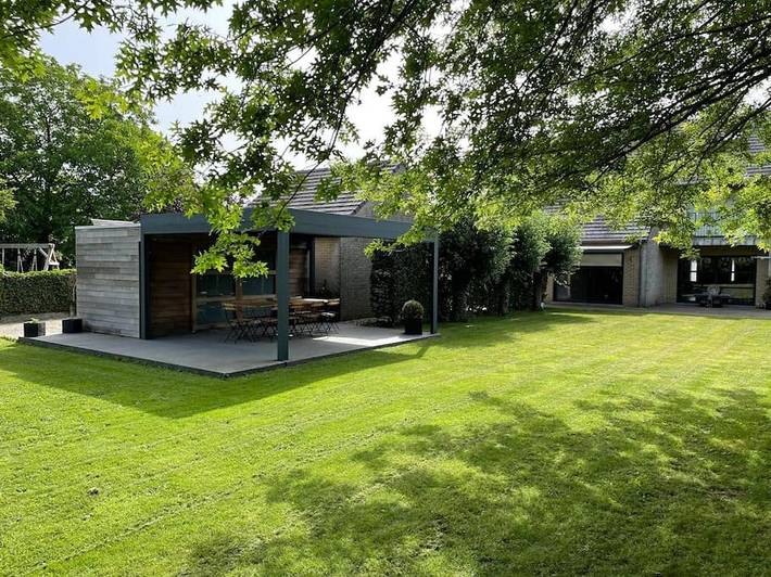 Gîte pour 10 personnes, avec terrasse ainsi que jardin et vue, animaux acceptés à Bekkevoort