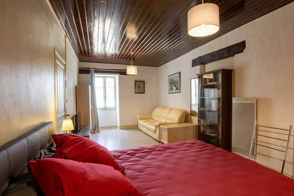 Retiro rural con encanto en Périgord: casa renovada, 2 hab, 4 pers, jardín, internet, cerca de Périgueux in Cornille, Périgord Blanc