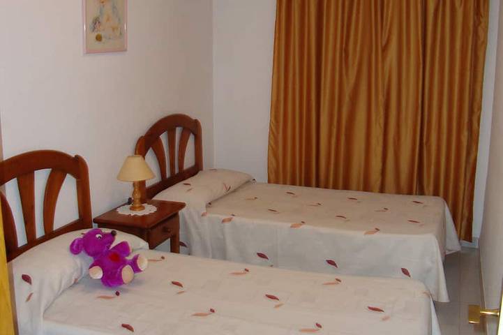 Gîte pour 6 personnes, avec piscine ainsi que terrasse et jardin à Garrucha - 3