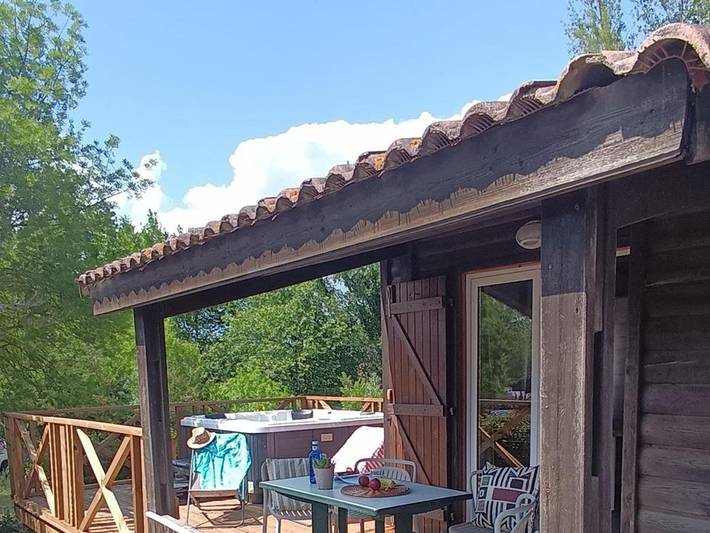 Location de vacances pour 4 personnes, avec terrasse et piscine à Villegly - 4