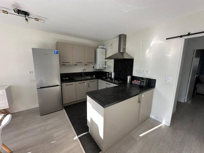 Gîte pour 4 personnes, avec balcon à Saint-Jacques-de-la-Lande - 2