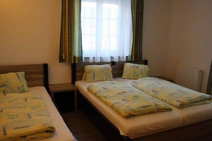 Ferienwohnung für 3 Personen, mit Garten