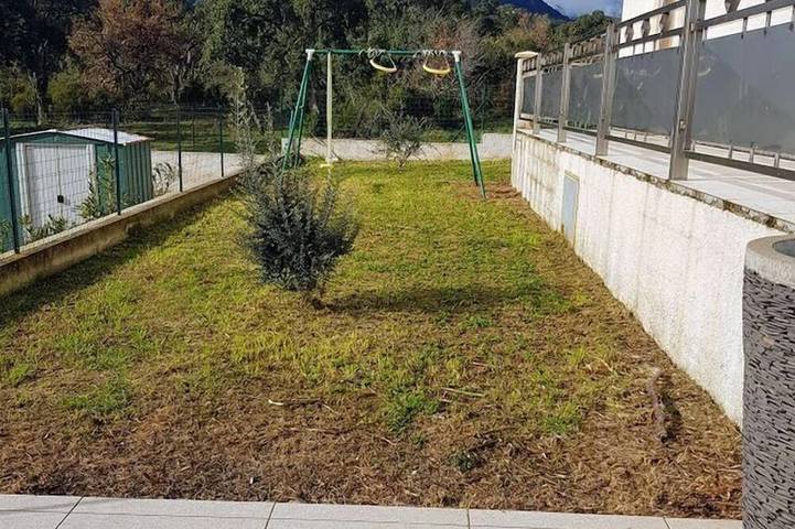 Location de vacances pour 6 personnes, avec jardin et terrasse à Ventiseri - 4