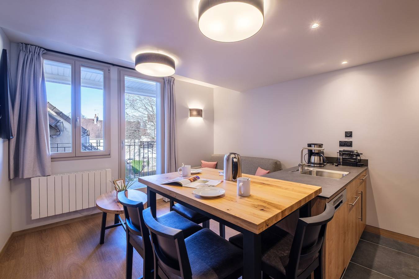 Apartamento entero, Résidence Le 16 in Lons-le-Saunier, Jura