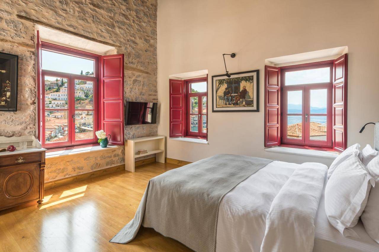 Fos Hydra residence in Hydra