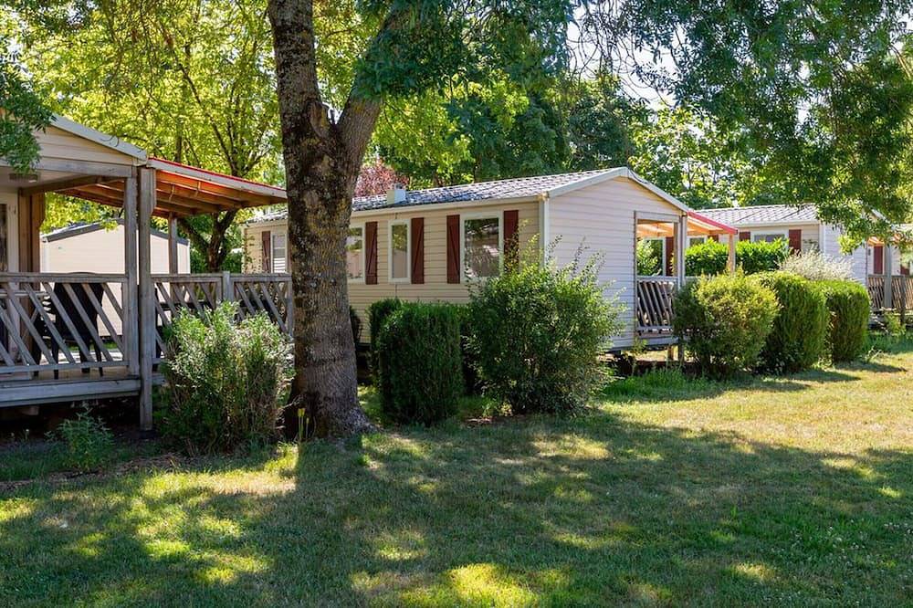 Mobilheim mit Terrasse in Luynes in Luynes, Tours und Umgebung