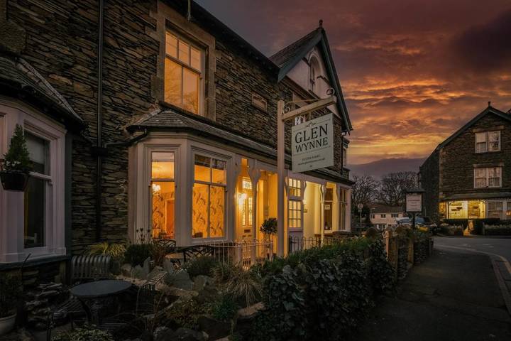 Bed and breakfast for 3 people in Windermere
