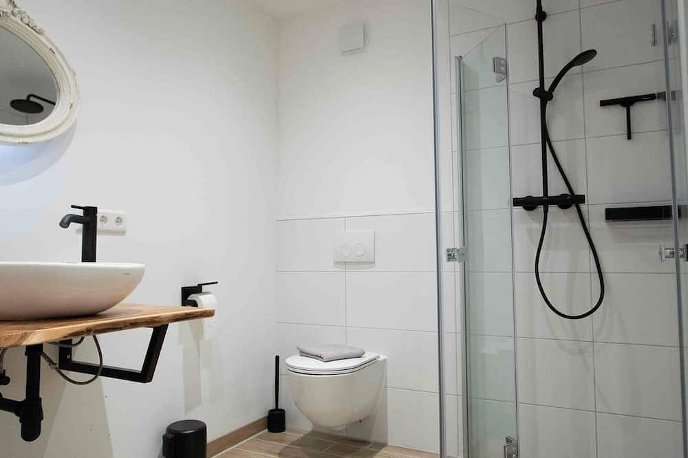 Ganze Wohnung, Apartment Nina für bis zu 4 Personen. Bis zu zwei Hunde willkomen! in Rinteln, Landkreis Schaumburg