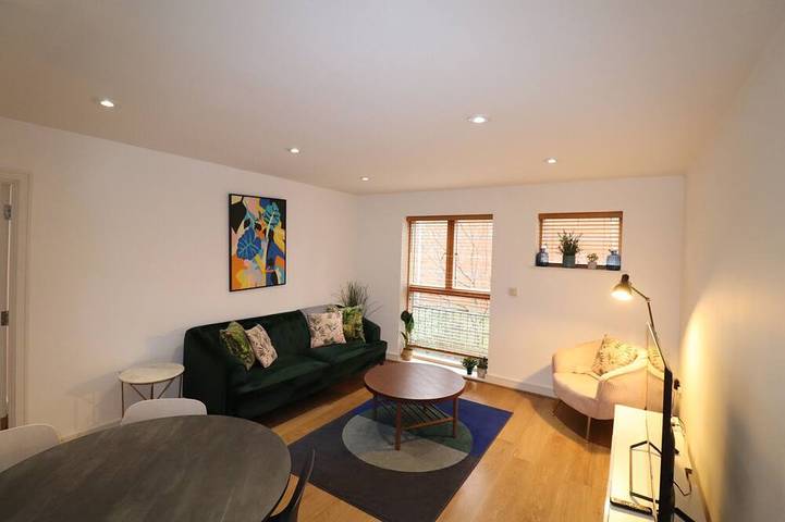 Apartment for 4 people, with pets in Maidenhead