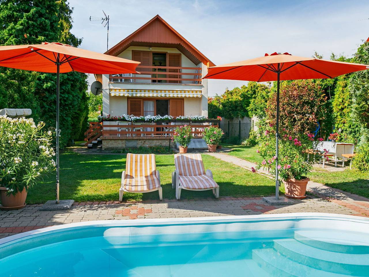 Flamingo - Flamingo 454.1 in Balatonalmadi, Plattensee nordufer