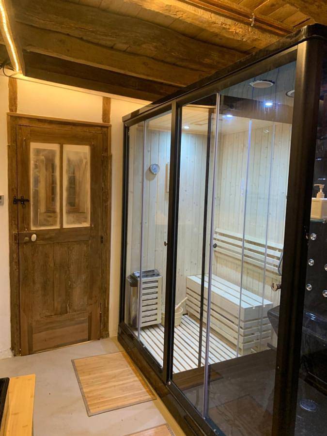 Location de vacances pour 9 personnes, avec sauna ainsi que jacuzzi et jardin à Croze - 3