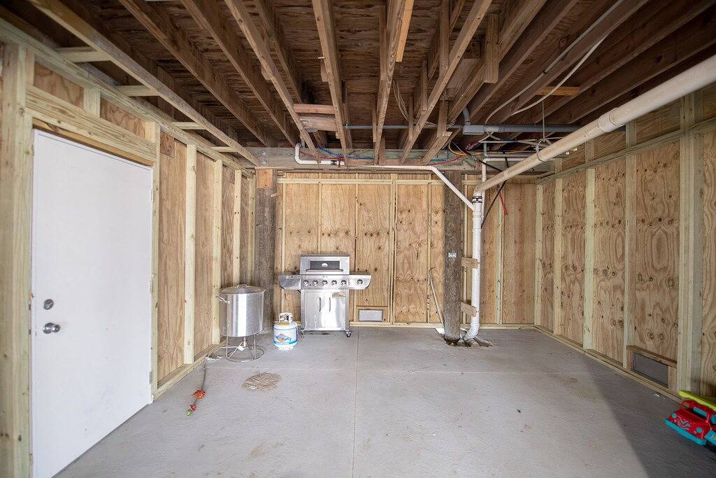 Presidential Palace - Coastal Realty Group in Grand Isle, Jefferson Parish