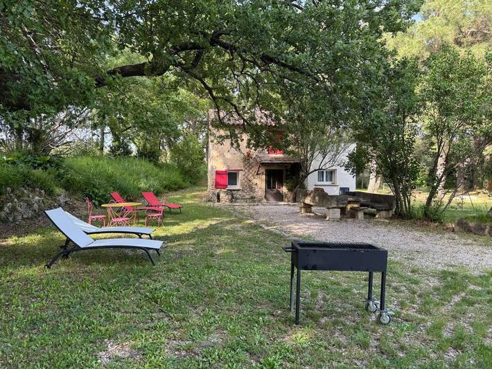 Location de vacances pour 4 personnes, avec vue ainsi que piscine et jardin, animaux acceptés à Caromb - 4