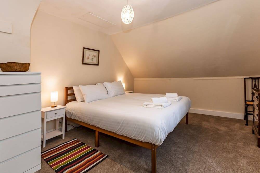 Spacious home, sleeps 9 - walker & cyclist retreat -Pass the Keys in Church Stretton, Shropshire Hills