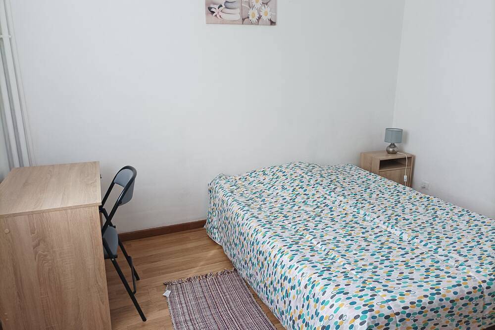 Appartement entier, Appartement spacieux et équipé à 5 minutes du centre et du château de Compiègne in Compiègne, Oise