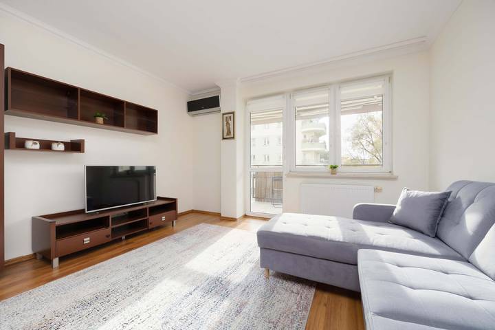 Apartament wakacyjny dla 4 osób, z balkon/ taras, Dla rodziny w Bemowo