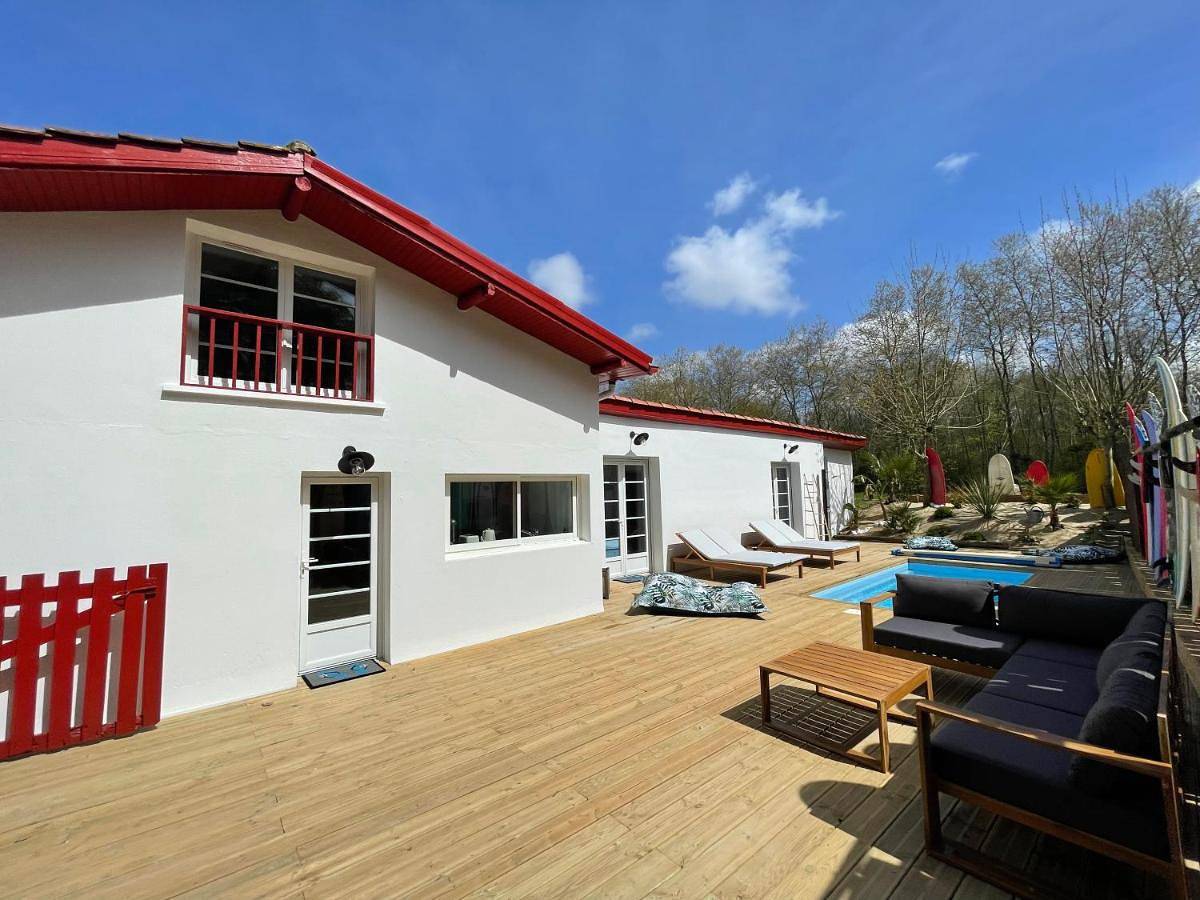 Three-Bedroom Villa in Arbonne, Région de Bayonne