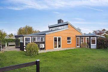 Ferienhaus für 7 Personen, mit Terrasse in Grenå Strand