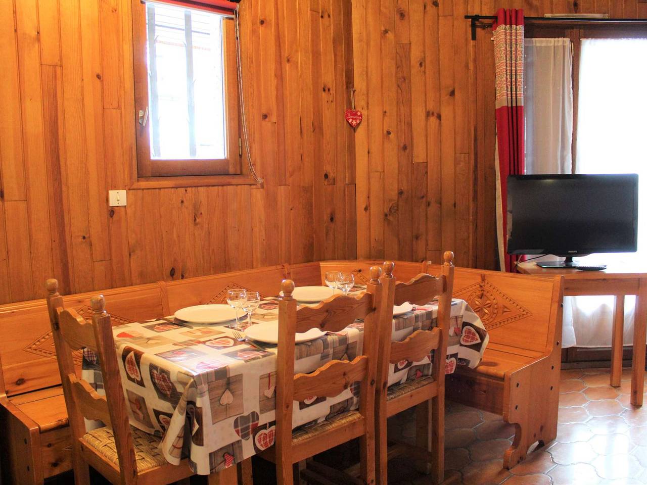 Ganze Wohnung, Appartement mit Mezzanin für 7 Personen im Zentrum von Vars Les Claux in Vars, Briançon und Umgebung