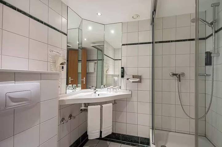 Braunschweig City Stay | Sauna, Breakfast & Convenient Rail Access in Viewegs Garten- Bebelhof, Braunschweig