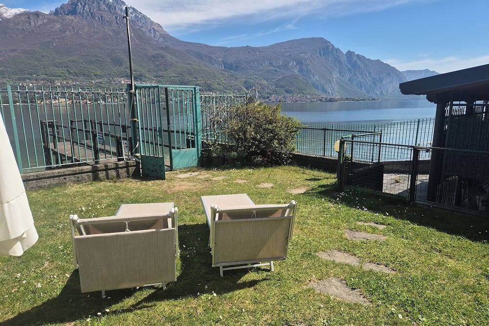 Ferienhaus am See mit privatem Garten und Seebrücke. in Onno (Oliveto Lario), Oliveto Lario