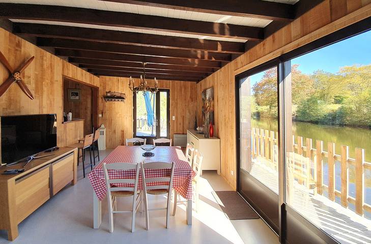 Gîte pour 7 personnes, avec jardin ainsi que balcon et vue sur le lac dans Parc naturel régional Périgord-Limousin - 4