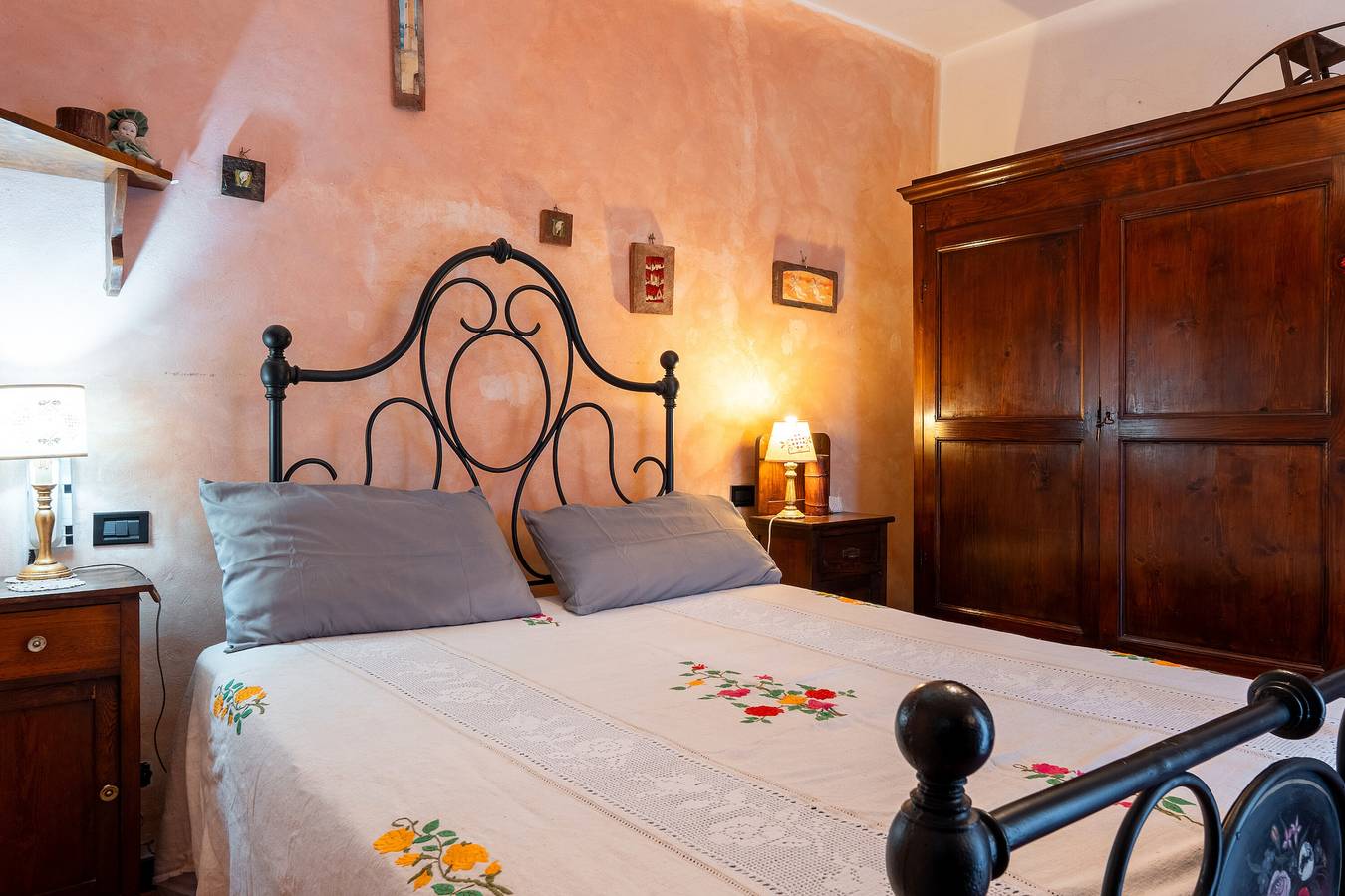 Doppelzimmer 'Beb 1416' mit Gemeinschaftsterrasse, Gemeinschaftsgarten und Wi-Fi in Anghiari, Valtiberina