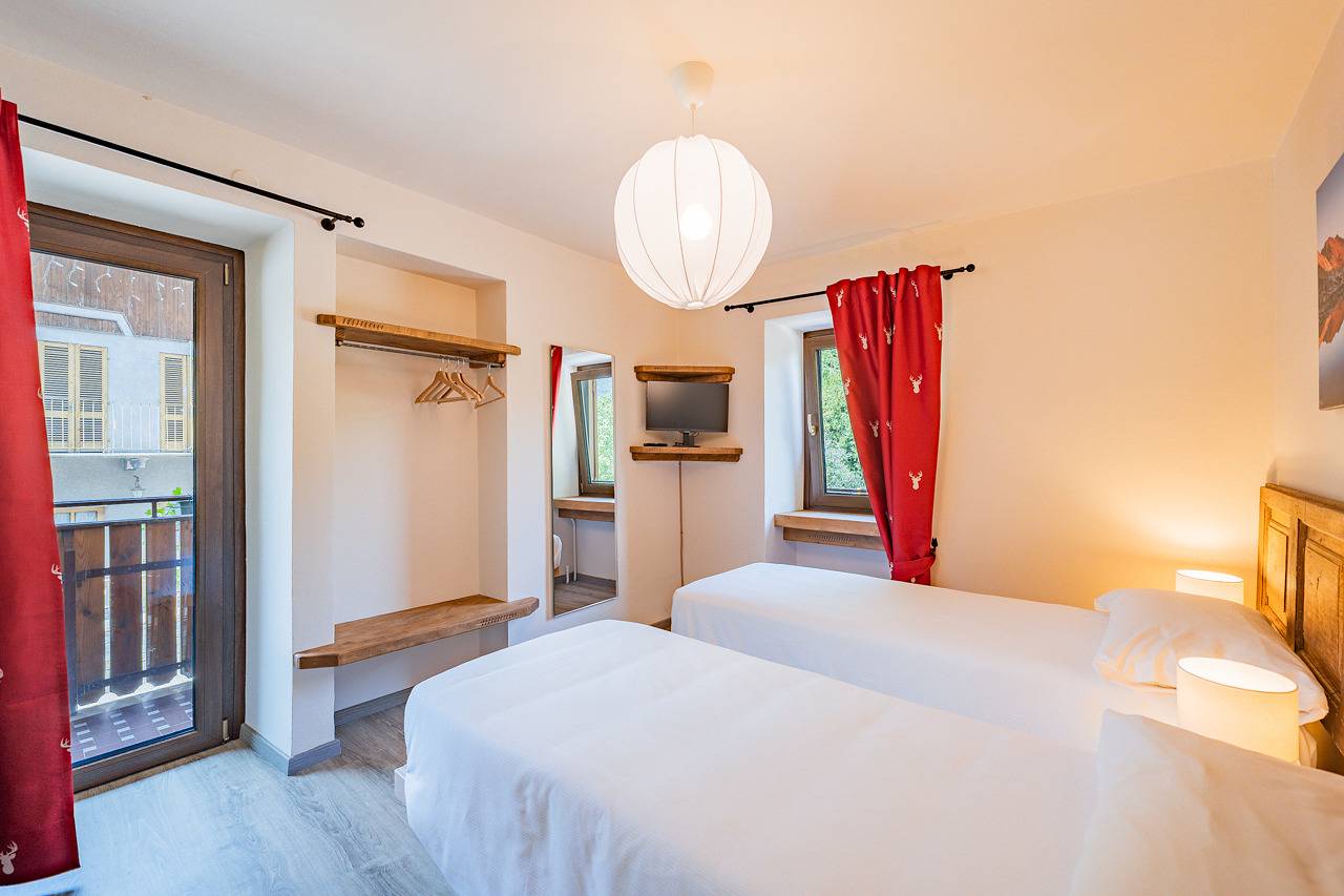 Meublé la Ciastella [two twin beds] in Vinadio, Cuneo Provinz