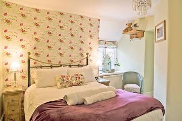 Holiday Rental for 12 People in Matlock, Derbyshire, Photo 3