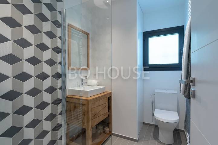 Gîte pour 6 personnes, avec balcon dans Plage de la Bouillabaisse - 3