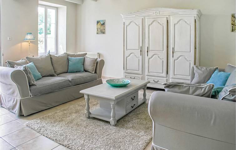 Maison de vacances pour 8 personnes, avec jardin ainsi que terrasse et piscine en Charente - 4