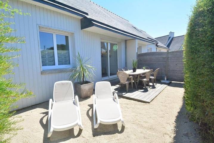 Appartement de vacances pour 6 personnes, avec jardin ainsi que piscine et terrasse