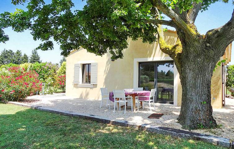 Location de vacances pour 4 personnes, avec terrasse à Monteux - 2