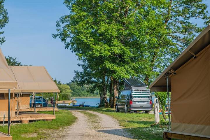 Camping pour 5 personnes, avec Terrasse et Jardin