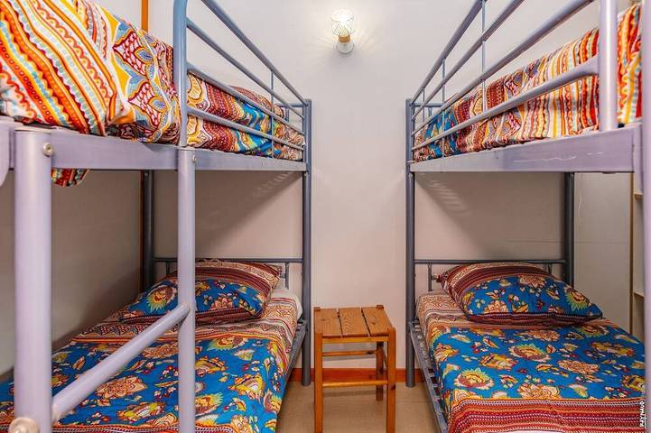 Gîte pour 6 personnes, avec piscine ainsi que jardin et terrasse à Rivières - 3