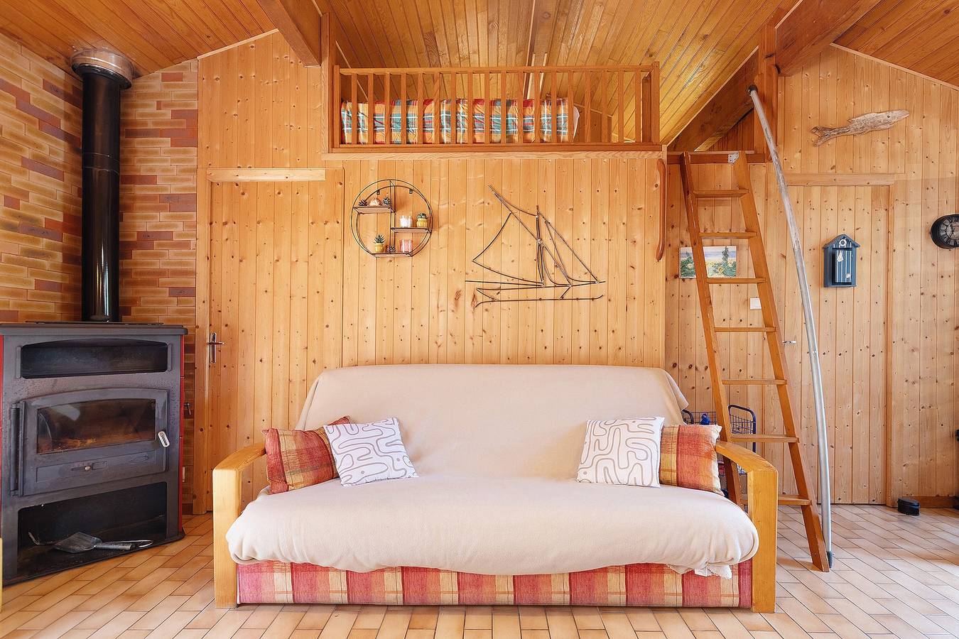 Maison de vacances « Petite Villa Mitoyenne dans la Pinède » avec Wi-Fi in Lacanau Ocean, Lacanau