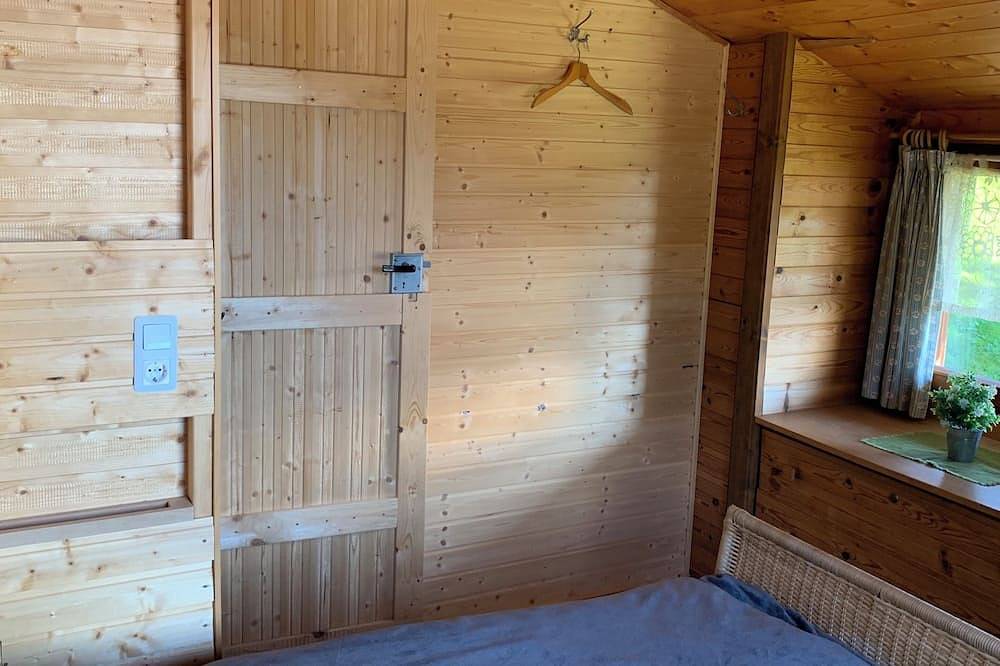 Holzhütte in 1800 m Höhe, urig, romantisch, schneesicher, etwas Komfort in Reichenau (Österreich), Nockberge